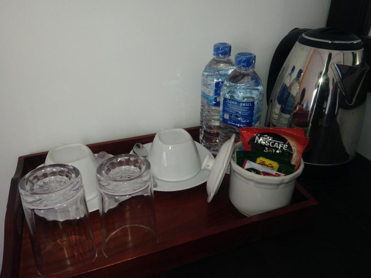 Queens Airport Residence Negombo Luaran gambar